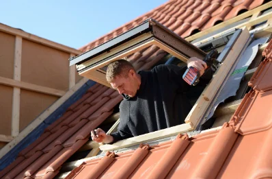 Pose de fenêtres de toit Velux à Fonroque